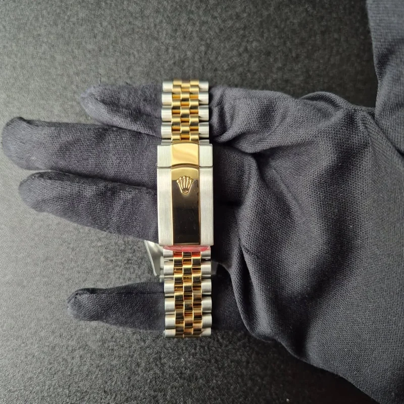 Thumb Datejust 36 Stainless Steel / Yellow Gold / Fluted / Champagne Computer / Jubilee