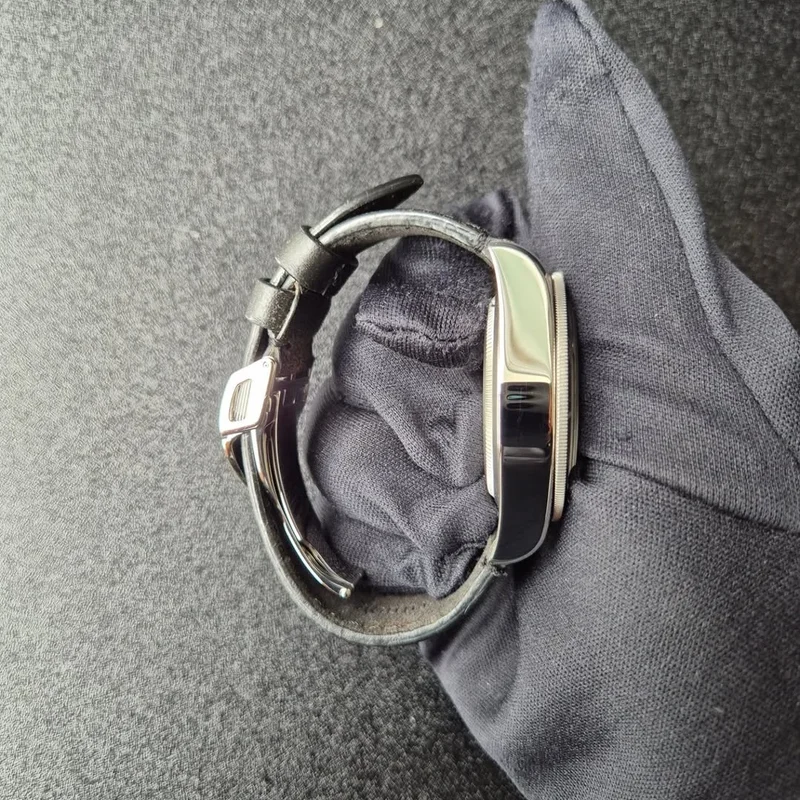 Thumb Heritage Black Bay Black Manufacture / Strap