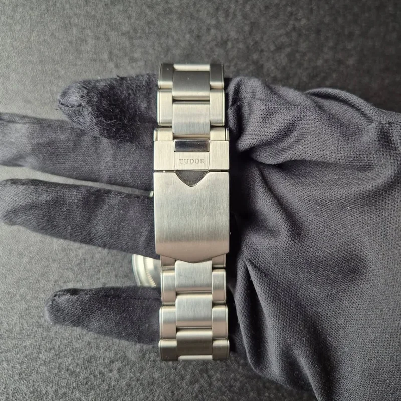 Thumb Heritage Black Bay Black Manufacture / Bracelet