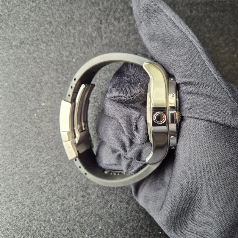 Thumb Avenger II Seawolf Stainless Steel / Volcano Black / Rubber / Pin