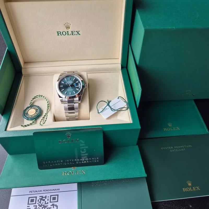 Thumb Datejust 41 Stainless Steel Smooth / Oyster / Green - Fluted