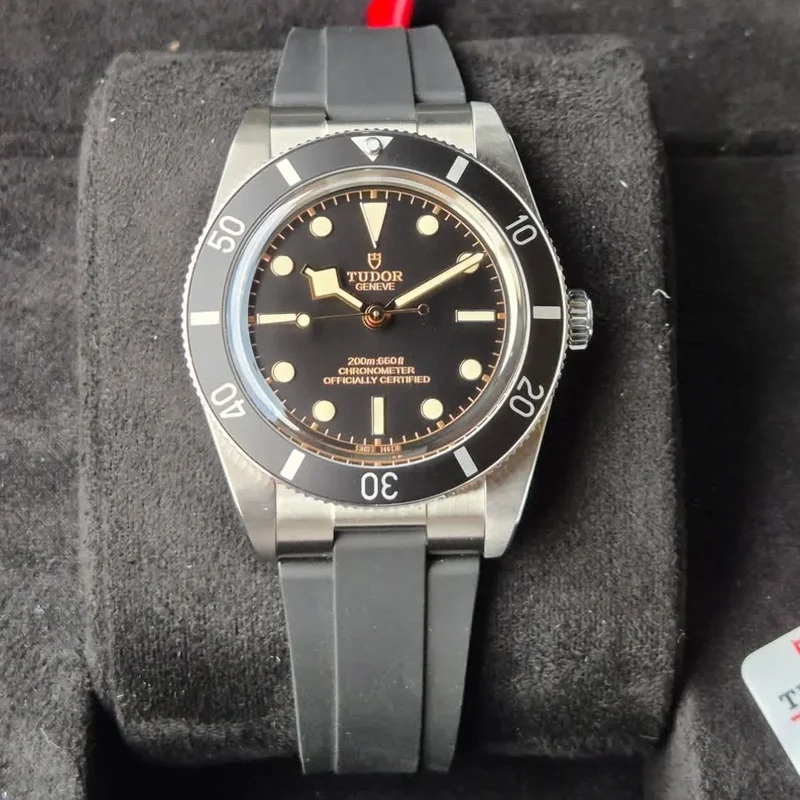 Black Bay Fifty-Four Stainless Steel / Black / Rubber