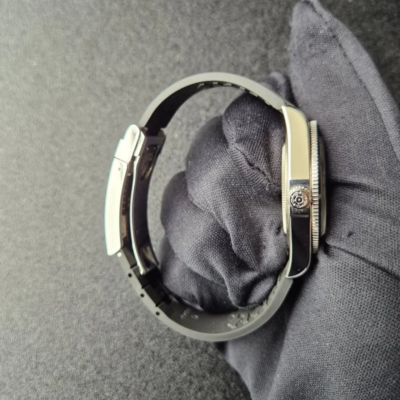 Thumb Black Bay Fifty-Four Stainless Steel / Black / Rubber