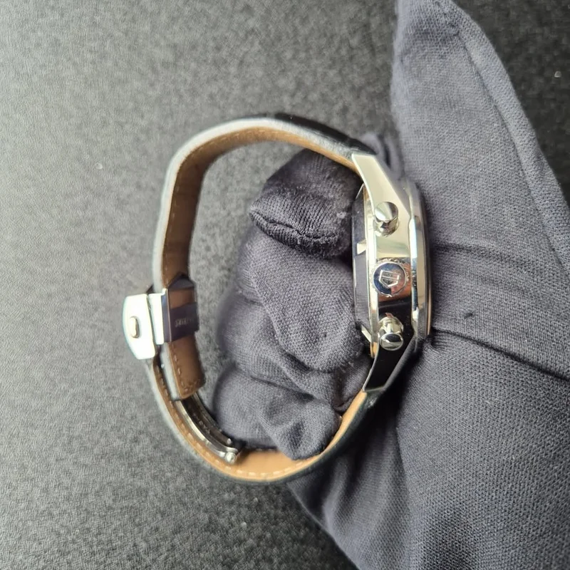 Thumb Calibre 16 41 Stainless Steel / Black / Alligator