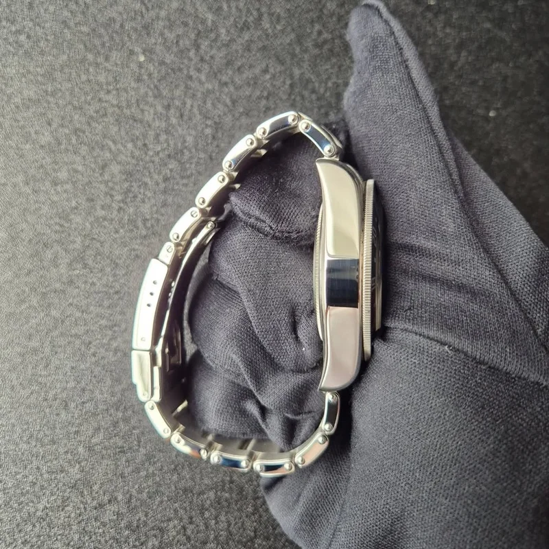 Thumb Black Bay GMT Stainless Steel / Black / Pepsi / Bracelet