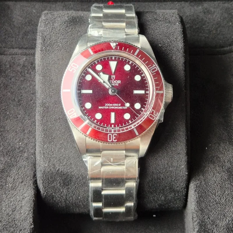 Black Bay Fifty-Eight Stainless Steel Burgundy
