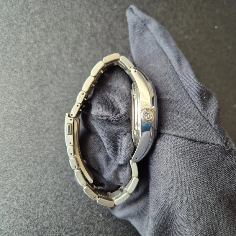 Thumb Spring Drive Titanium SBGA497 'Pink Snowflake'