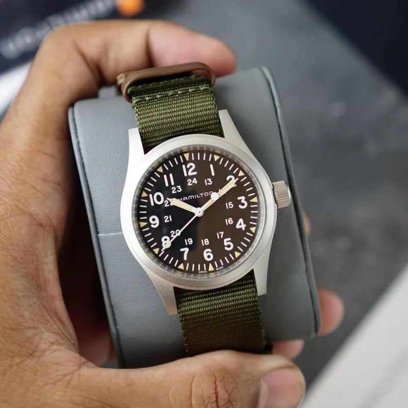 Thumb Khaki Field Mechanical 38 Black