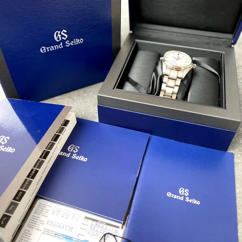 Thumb Spring Drive Stainless Steel / Snowflake / Bracelet