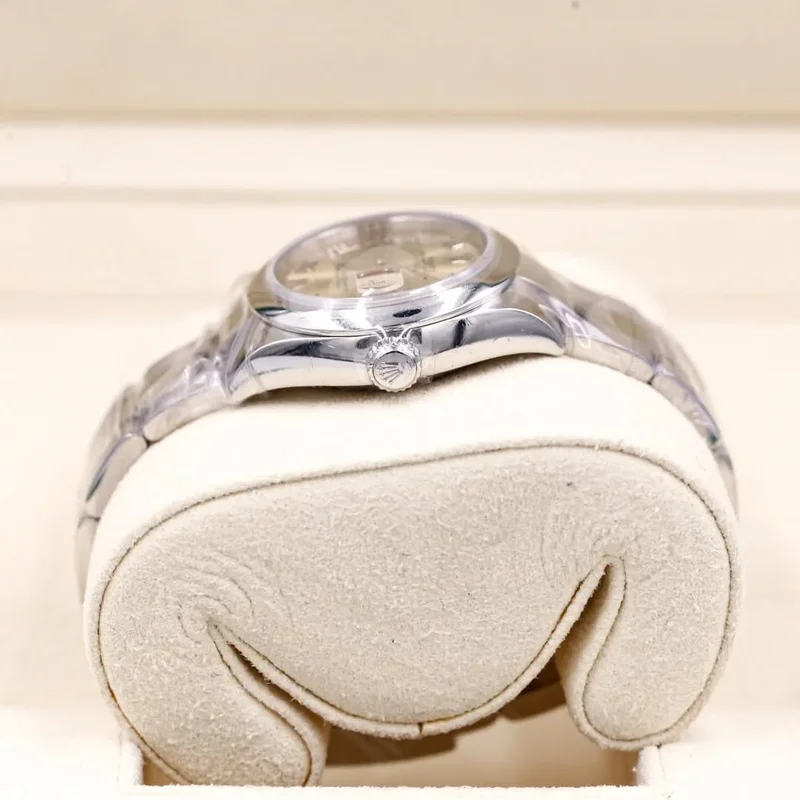 Thumb Lady-Datejust 28 Stainless Steel Domed / Oyster / Pink Roman