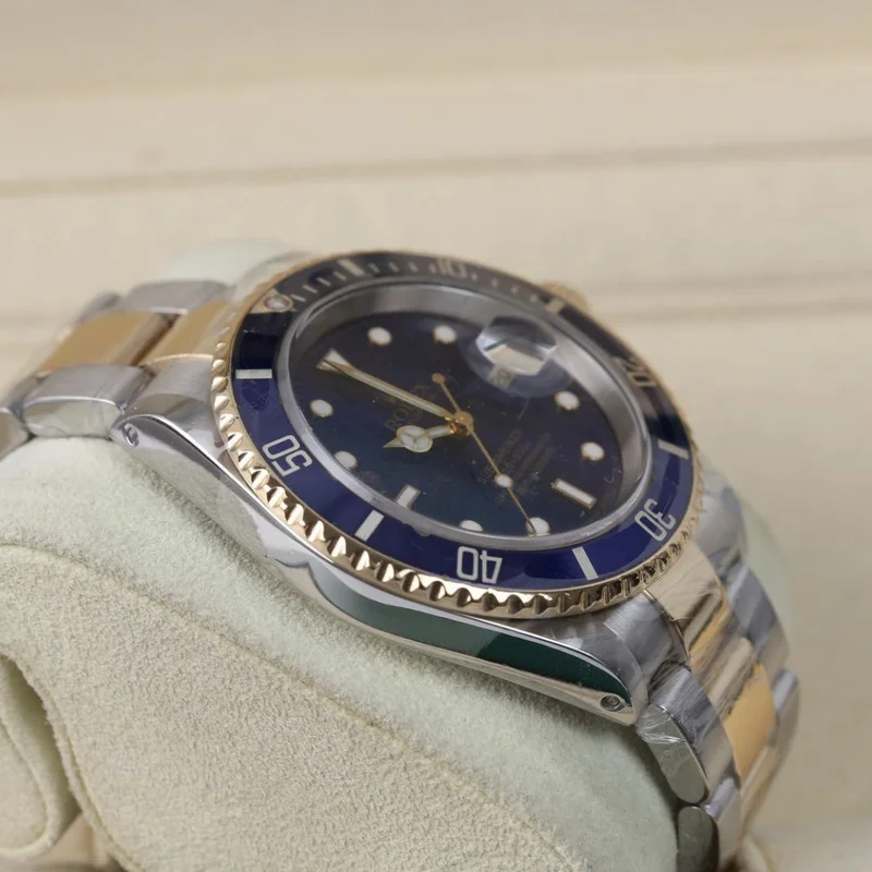 Thumb Submariner Date 16613 Blue Tritium