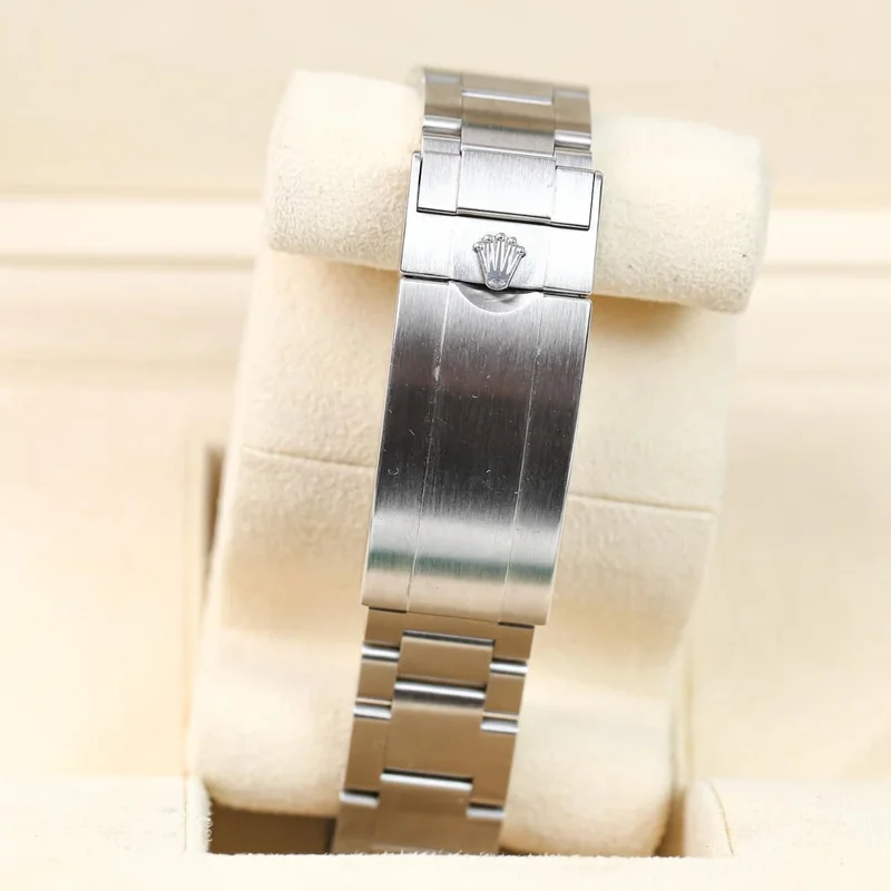 Thumb Submariner Date 41 Stainless Steel / Black / Green Cerachrom