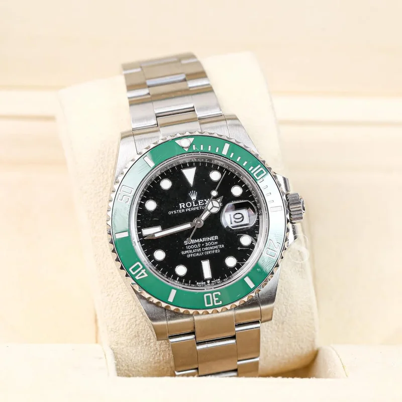 Submariner Date 41 Stainless Steel / Black / Green Cerachrom