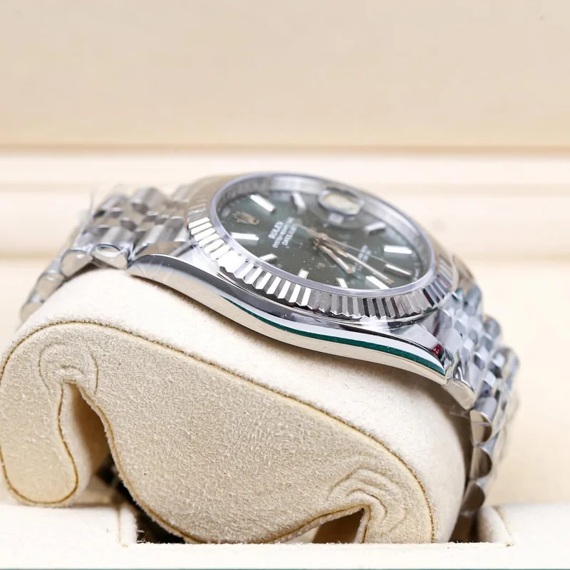 Thumb Datejust 41 Stainless Steel - Fluted / Green / Jubilee