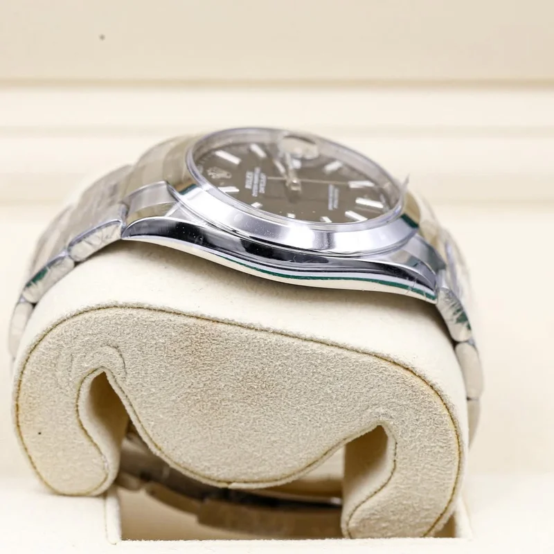 Thumb Datejust 41 Stainless Steel Smooth / Oyster / Black