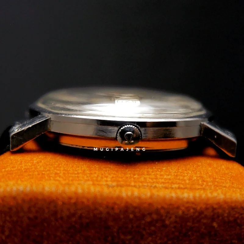 Thumb Omega constellation 168.010