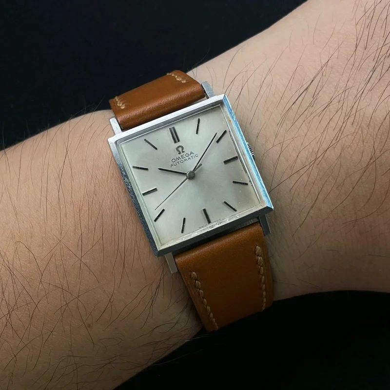 Thumb OMEGA Square Tank Automatic 161.014