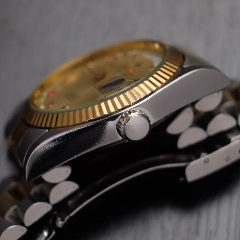 Thumb PRONTO Tropic Master String diamond ruby Automatic President