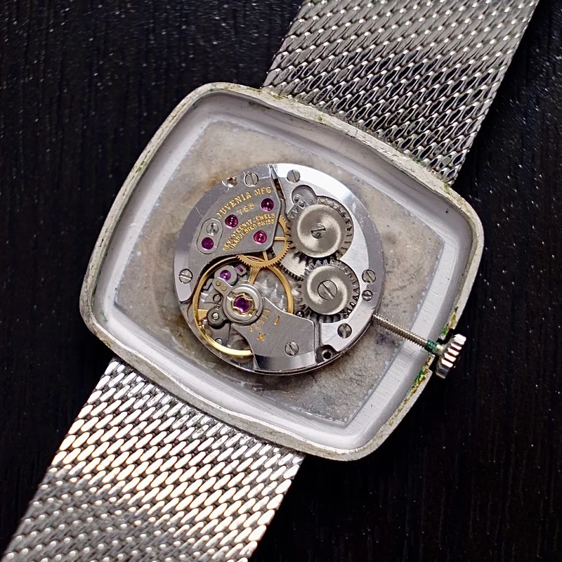 Thumb JUVENIA TV-shape manual enamel dial breguet