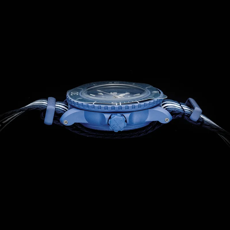 Thumb Scuba Fifty Fathoms Atlantic Ocean