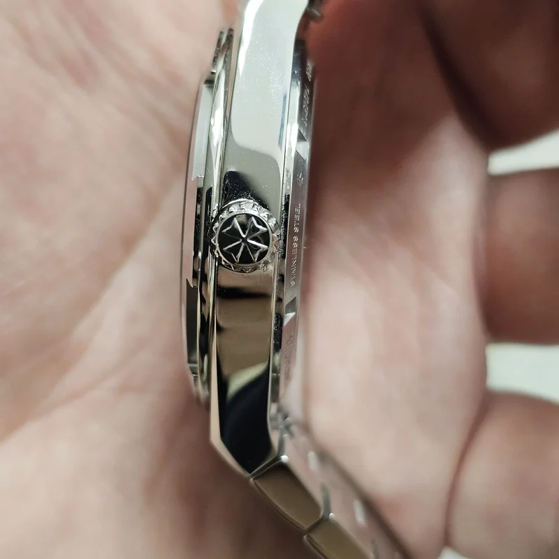 Thumb Overseas Date Zurich Boutique Edition