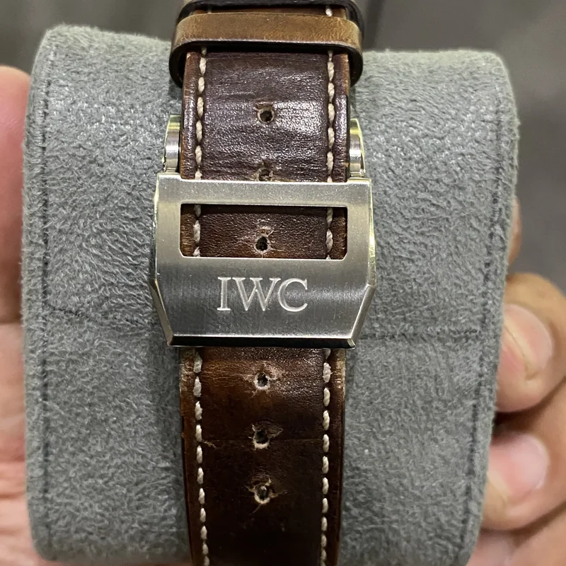 Thumb Pilot's Watch Spitfire Double Chronograph Antoine de Saint Exupery