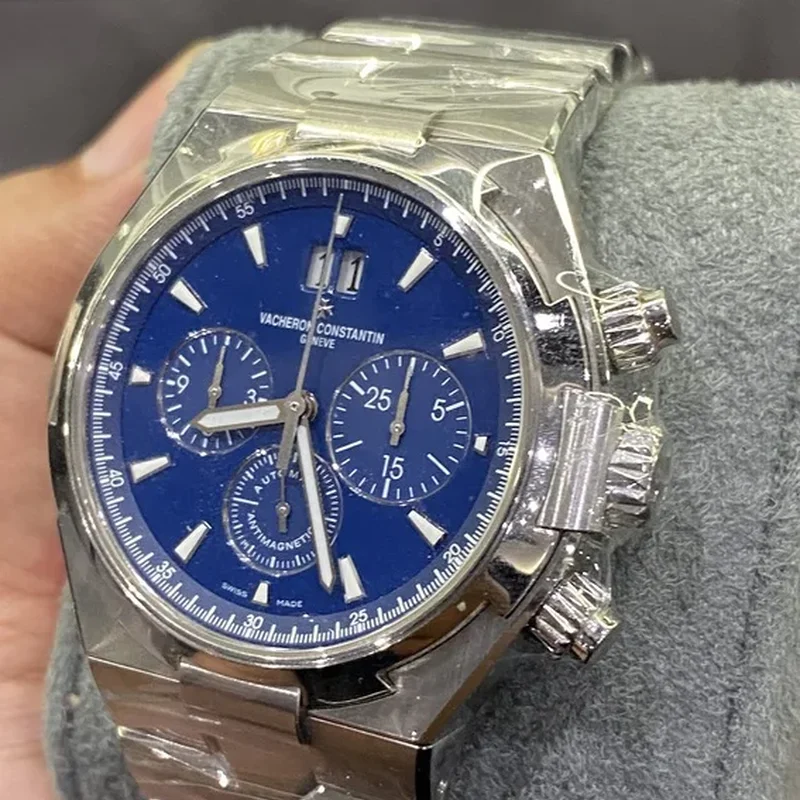 Thumb Overseas Chronograph Stainless Steel / Blue