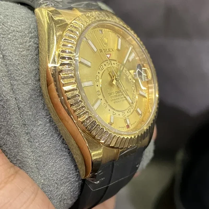 Thumb Sky-Dweller Yellow Gold / Champagne / OysterFlex