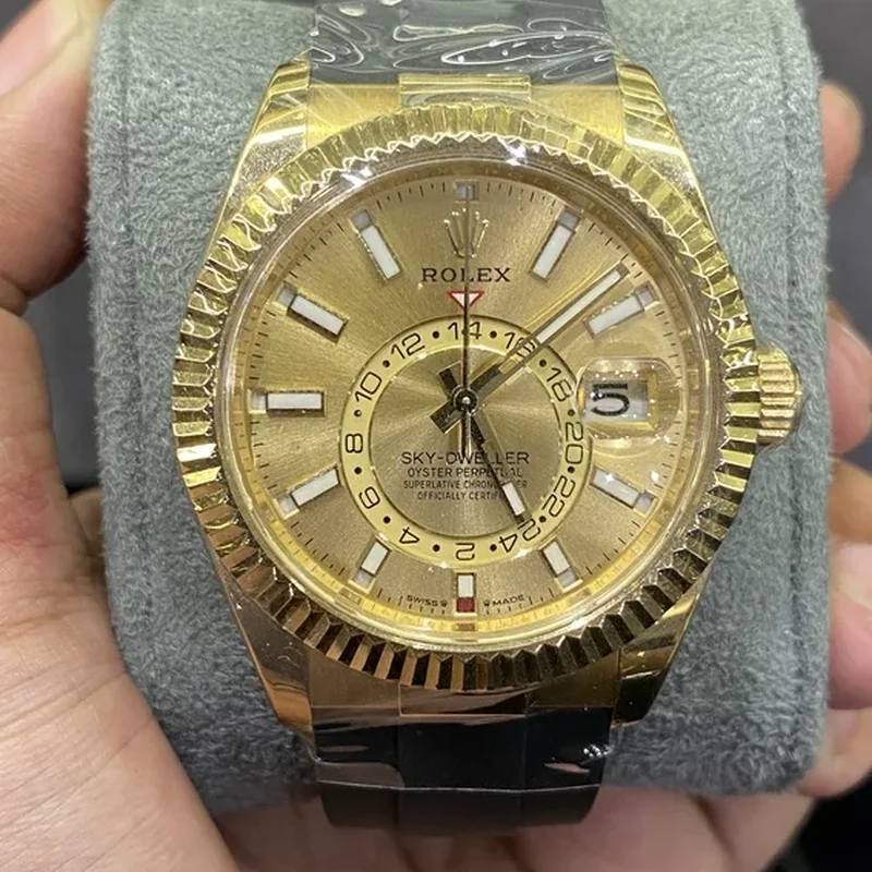 Sky-Dweller Yellow Gold / Champagne / OysterFlex