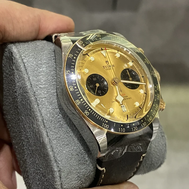 Thumb Heritage Black Bay Chronograph S&G / Champagne / Textile