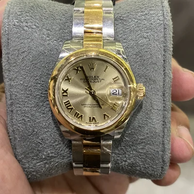 Lady-Datejust 28 Rolesor Yellow Domed / Oyster / Champagne Roman