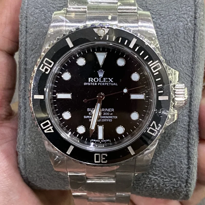 Submariner No-Date / Stainless Steel / Black / Cerachrom