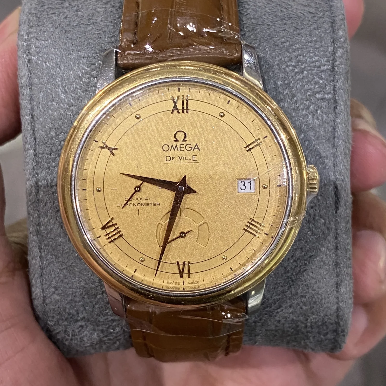De Ville Prestige Co-Axial 39.5 Power Reserve Stainless Steel / Yellow Gold / Vintage Champagne Silk