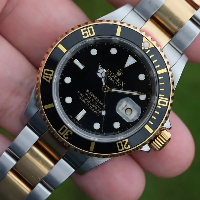 Submariner Date 16613 Black Superluminova