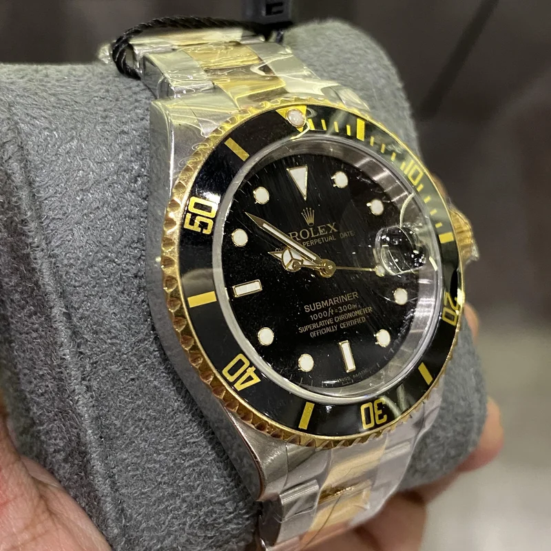 Thumb Submariner Date 16613 Black Superluminova