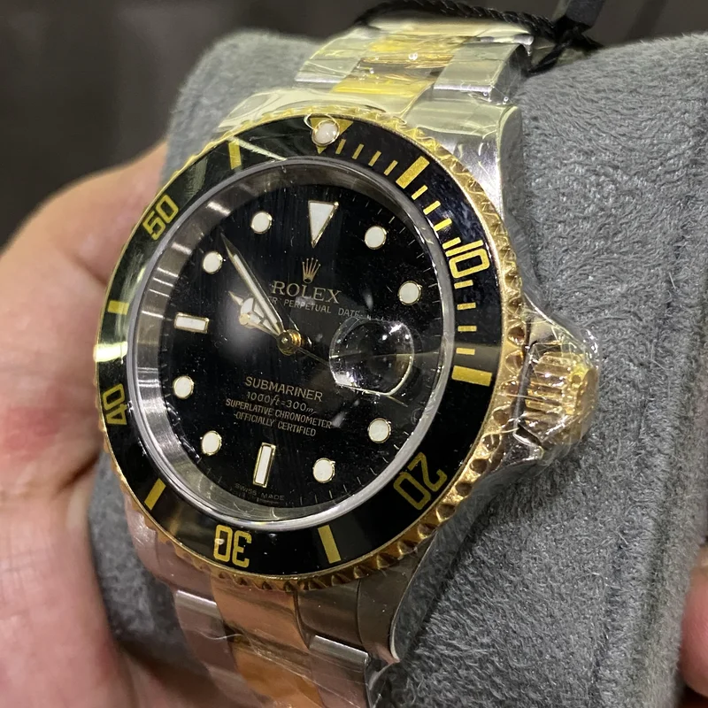 Thumb Submariner Date 16613 Black Superluminova