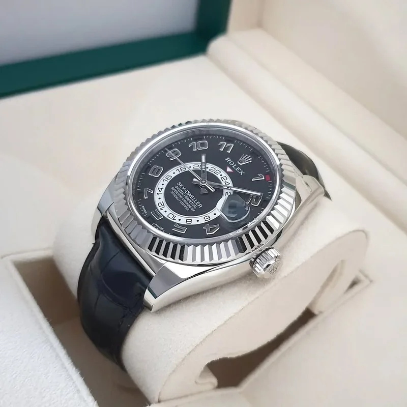 Thumb Sky-Dweller White Gold / Black / Alligator
