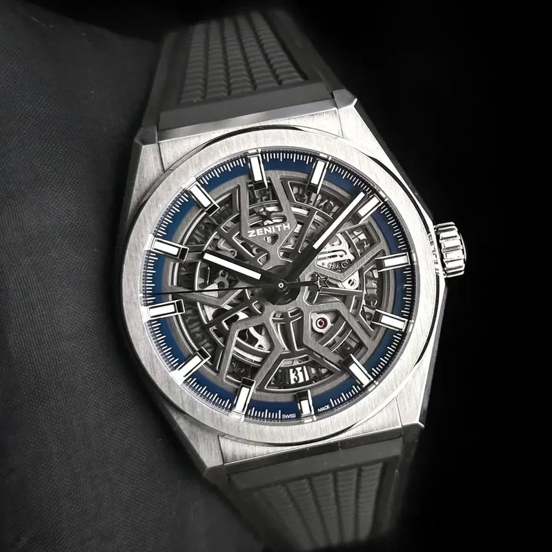 Defy Classic Titanium / Skeleton / Rubber
