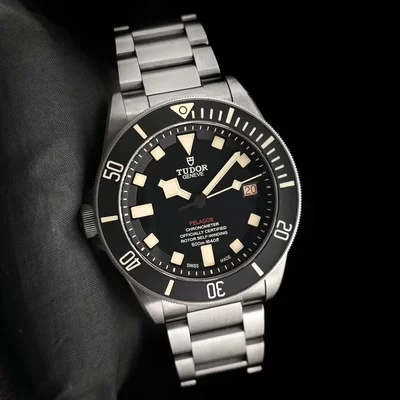 Pelagos Titanium / Black / Bracelet / LHD