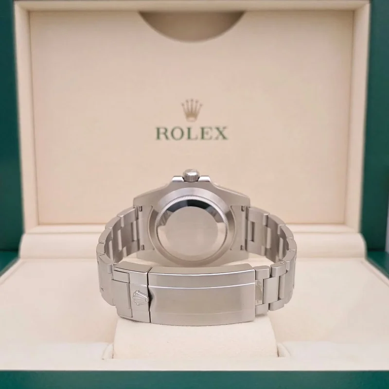 Thumb Submariner No-Date / Stainless Steel / Black / Cerachrom