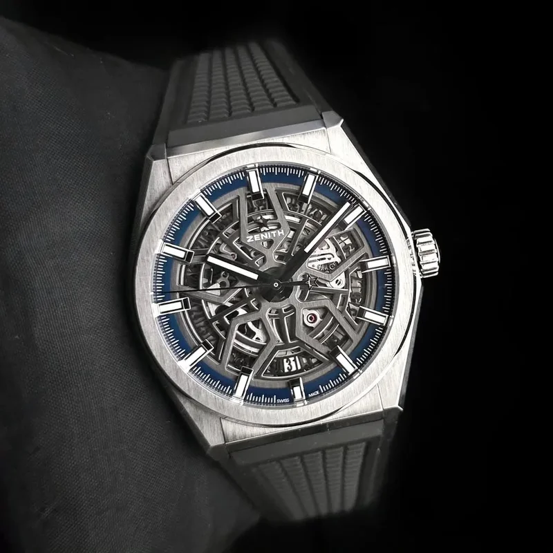 Defy Classic Titanium / Skeleton / Rubber