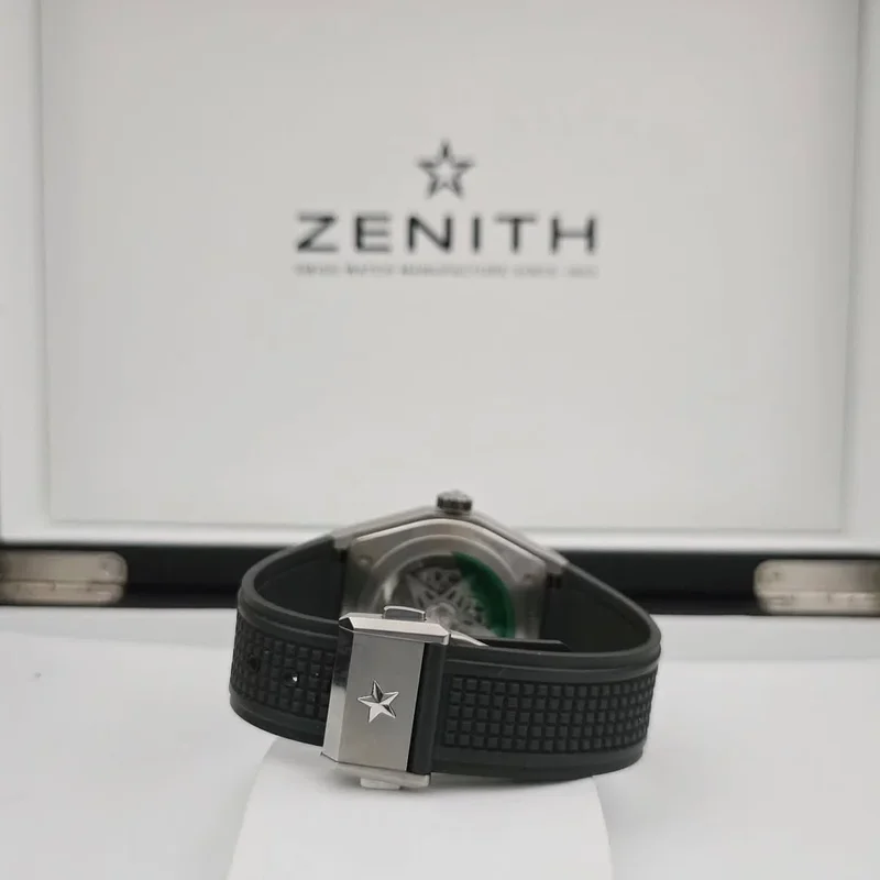 Thumb Defy Classic Titanium / Skeleton / Rubber