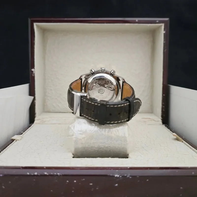 Thumb Master Collection 40 Chronograph Calendar Stainless Steel / Silver / Alligator