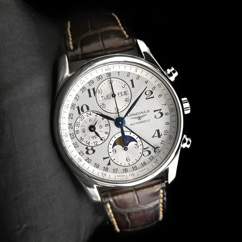 Master Collection 40 Chronograph Calendar Stainless Steel / Silver / Alligator