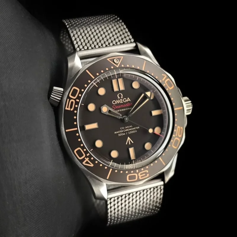 Seamaster Diver 300M Master Co-Axial 42 James Bond No Time to Die / Bracelet