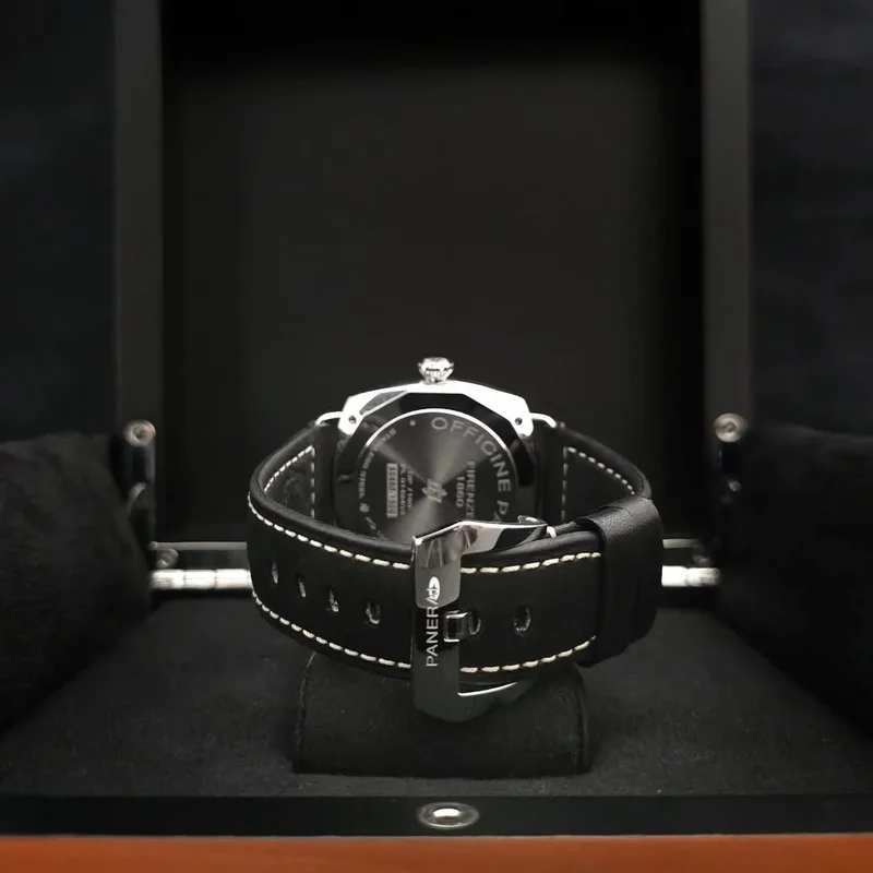 Thumb Radiomir Black Seal Logo