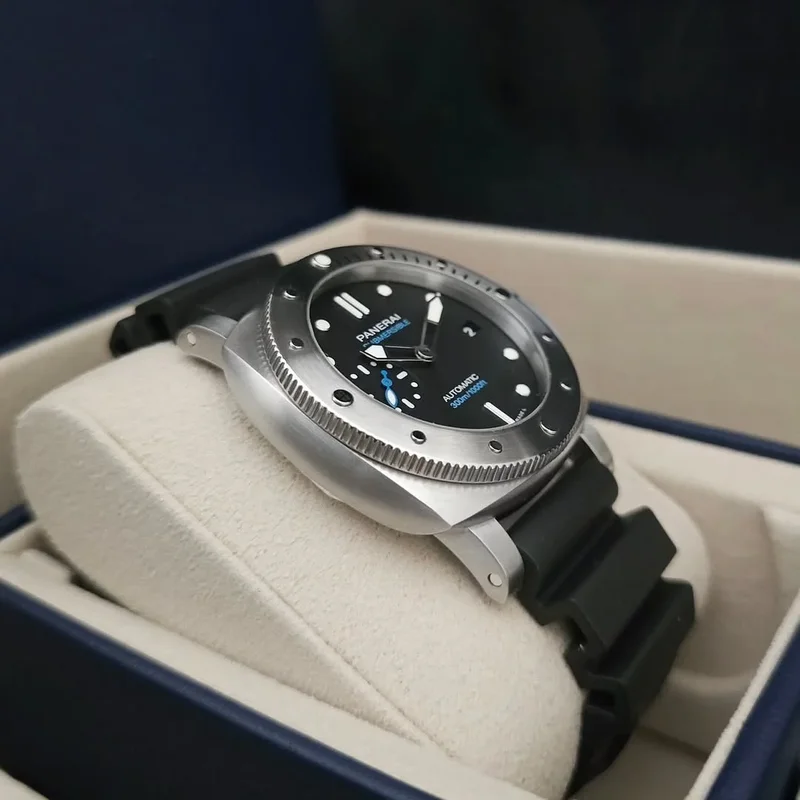 Thumb Luminor Submersible 42 3 Days Automatic Stainless Steel / Black