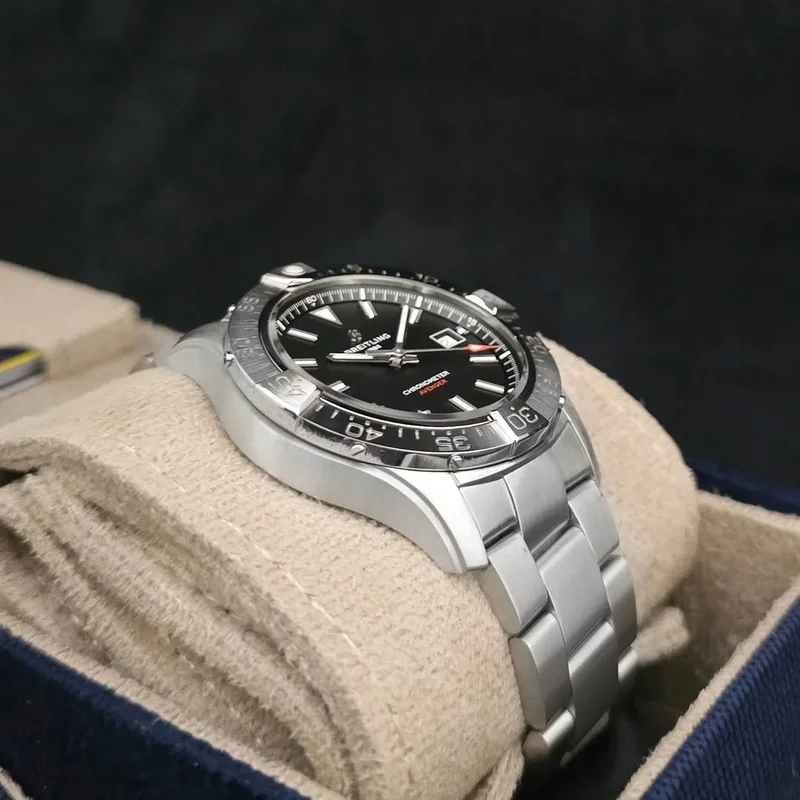 Thumb Avenger Automatic 42 Stainless Steel / Black