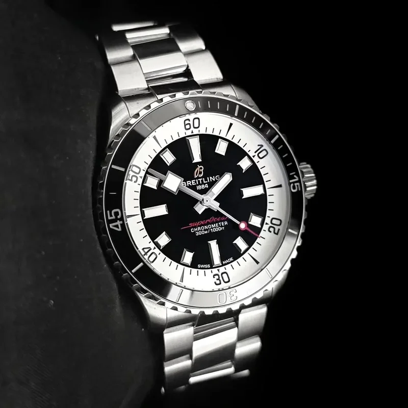 SuperOcean Automatic 42 Stainless Steel / Black / Bracelet