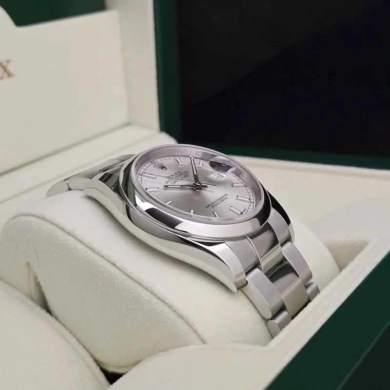 Thumb Datejust 36 Stainless Steel Domed / Oyster / Silver